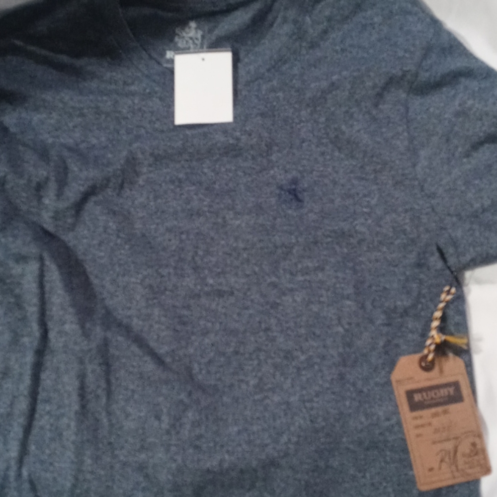 Mens med tshirt new with tags